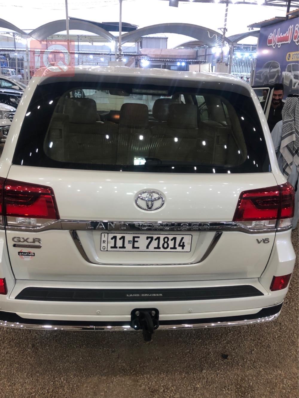 Toyota Land Cruiser